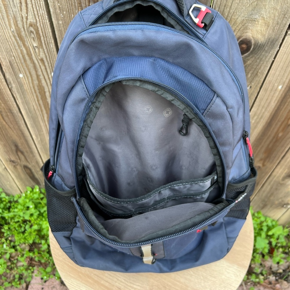 Swiss Gear By Wenger Backpack Travel Bag Navy Padded 17” Medium Laptop Day Work - Picture 7 of 8